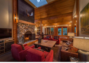 Skidder - Luxury 3500 sqft - Northstar 4BR w Game Room, Sauna, & HOA Amenities Truckee